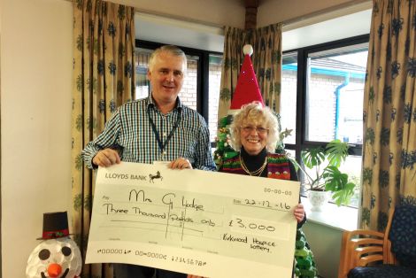 Gwen scoops £3,000 prize